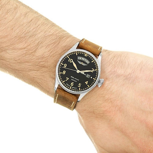 صورة ساعة آني جيرمان بايلوت معدن